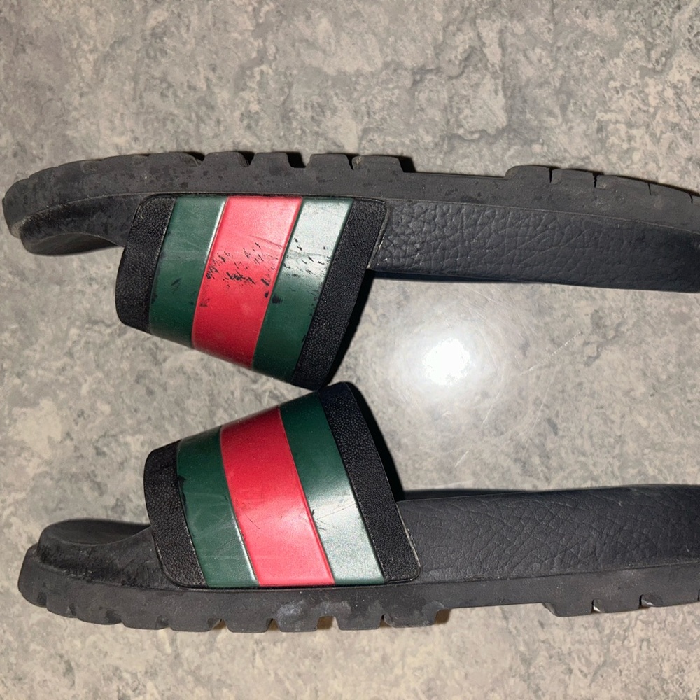 Used Gucci Slides - Picture 3 of 4